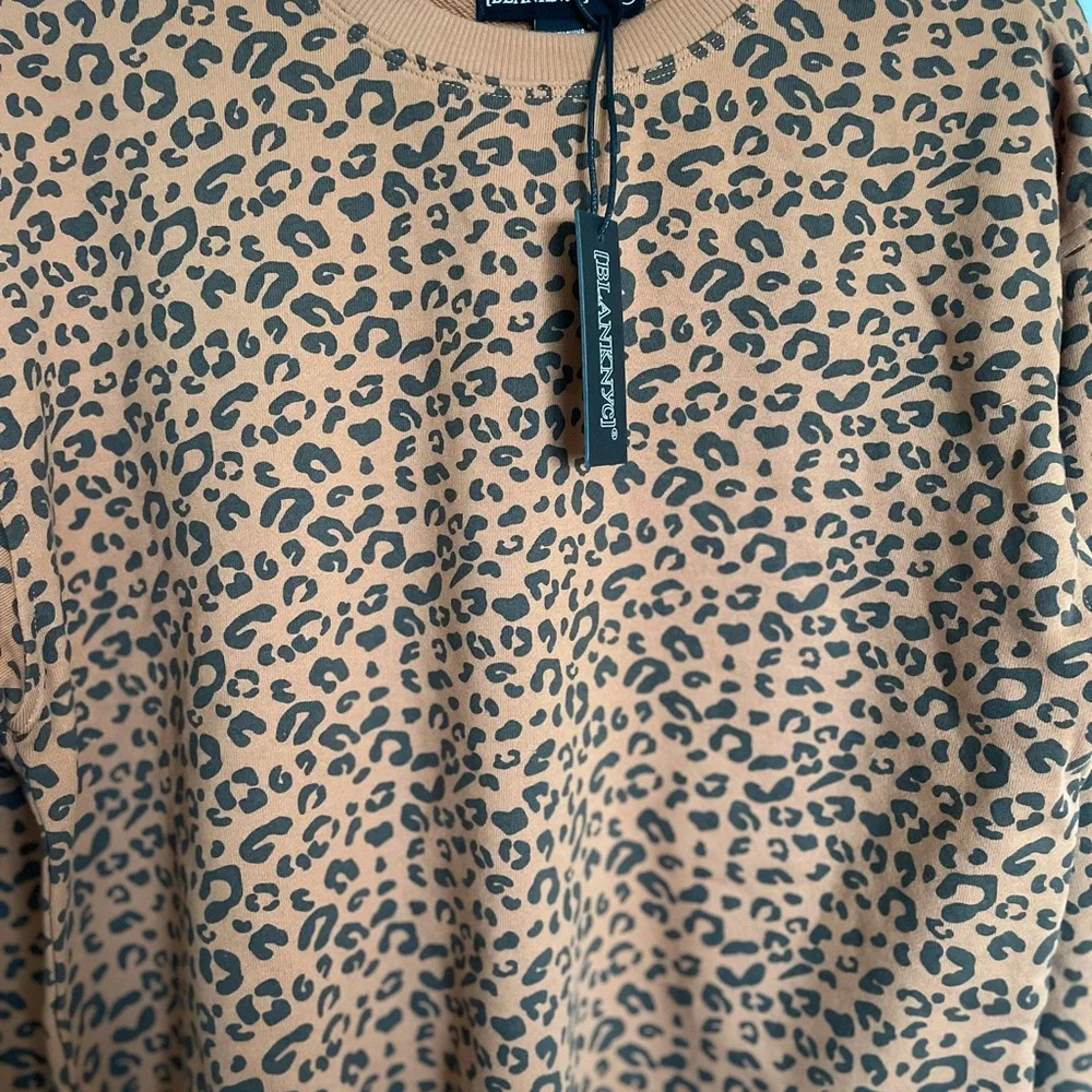 Blank NYC Cheetah Crop Sweater - Size S - Picture 2 of 12